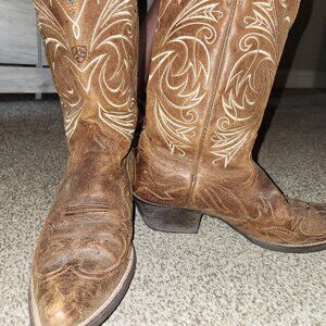 Ariat boots 8.5